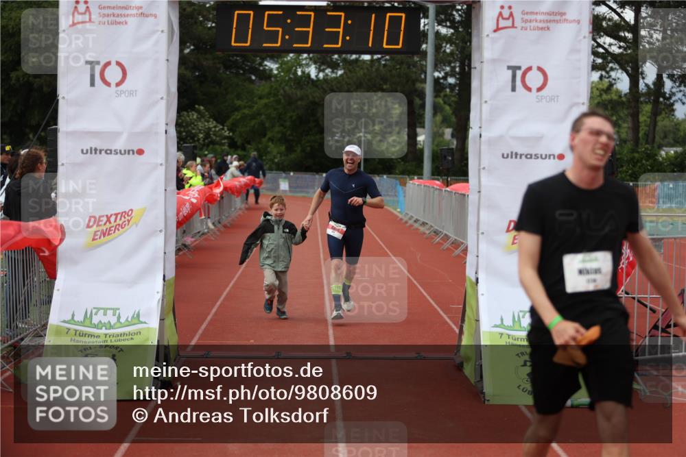 14.06.2026 - 7 Türme Triathlon Andreas Tolksdorf http://msf.ph/oto/9808609 14.06.2026 16:33:08 Ziel 733, 870, 1230 meine-sportfotos.de