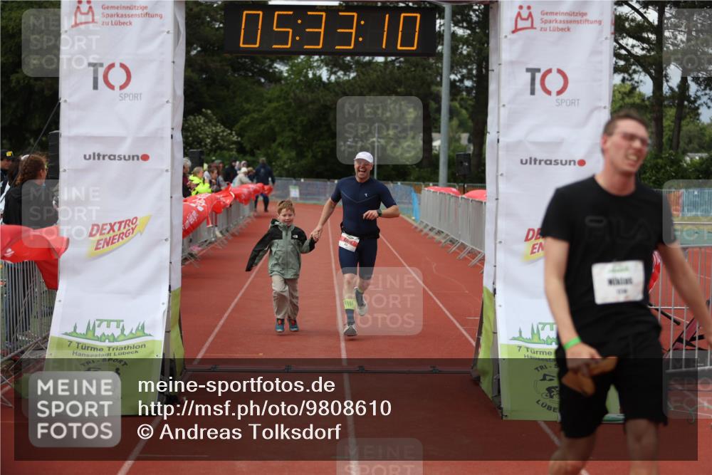 14.06.2026 - 7 Türme Triathlon Andreas Tolksdorf http://msf.ph/oto/9808610 14.06.2026 16:33:08 Ziel 733, 870, 1230 meine-sportfotos.de