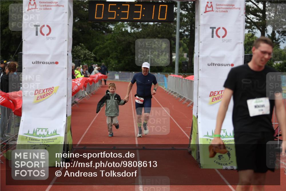 14.06.2026 - 7 Türme Triathlon Andreas Tolksdorf http://msf.ph/oto/9808613 14.06.2026 16:33:08 Ziel 733, 870, 1230 meine-sportfotos.de