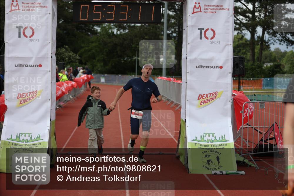 14.06.2026 - 7 Türme Triathlon Andreas Tolksdorf http://msf.ph/oto/9808621 14.06.2026 16:33:10 Ziel 733, 870, 1230 meine-sportfotos.de