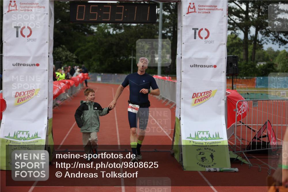 14.06.2026 - 7 Türme Triathlon Andreas Tolksdorf http://msf.ph/oto/9808625 14.06.2026 16:33:10 Ziel 733, 870, 1230 meine-sportfotos.de