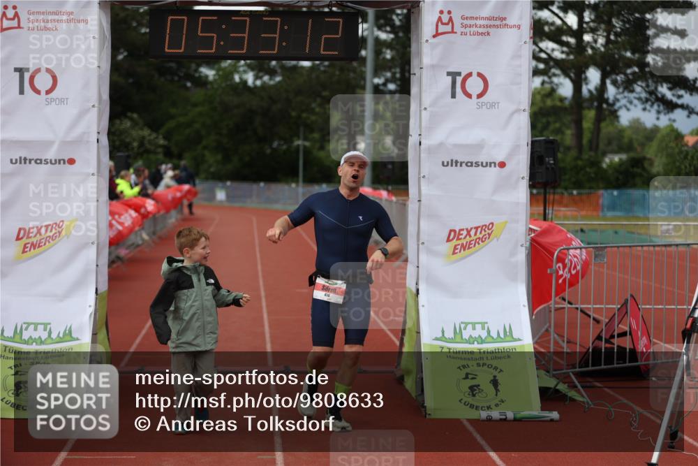 14.06.2026 - 7 Türme Triathlon Andreas Tolksdorf http://msf.ph/oto/9808633 14.06.2026 16:33:10 Ziel 733, 870, 1230 meine-sportfotos.de