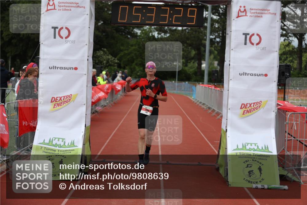 14.06.2026 - 7 Türme Triathlon Andreas Tolksdorf http://msf.ph/oto/9808639 14.06.2026 16:33:28 Ziel 608 meine-sportfotos.de