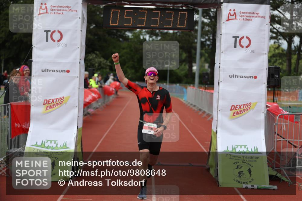 14.06.2026 - 7 Türme Triathlon Andreas Tolksdorf http://msf.ph/oto/9808648 14.06.2026 16:33:29 Ziel 608 meine-sportfotos.de