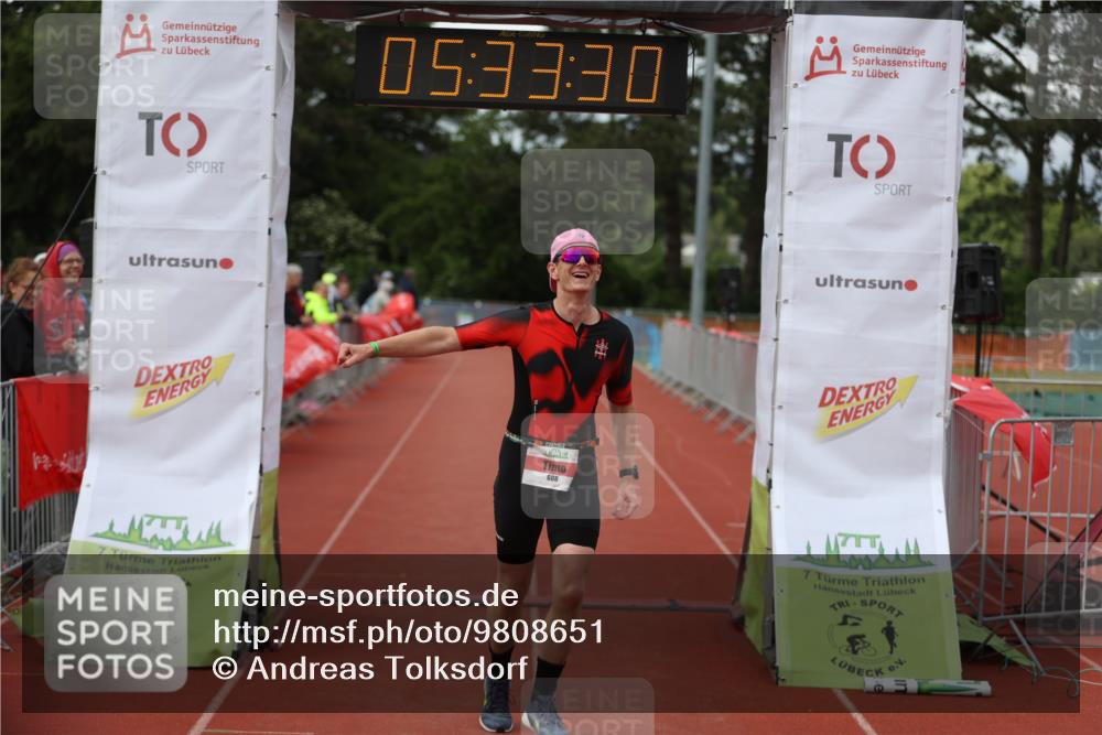 14.06.2026 - 7 Türme Triathlon Andreas Tolksdorf http://msf.ph/oto/9808651 14.06.2026 16:33:29 Ziel 608 meine-sportfotos.de