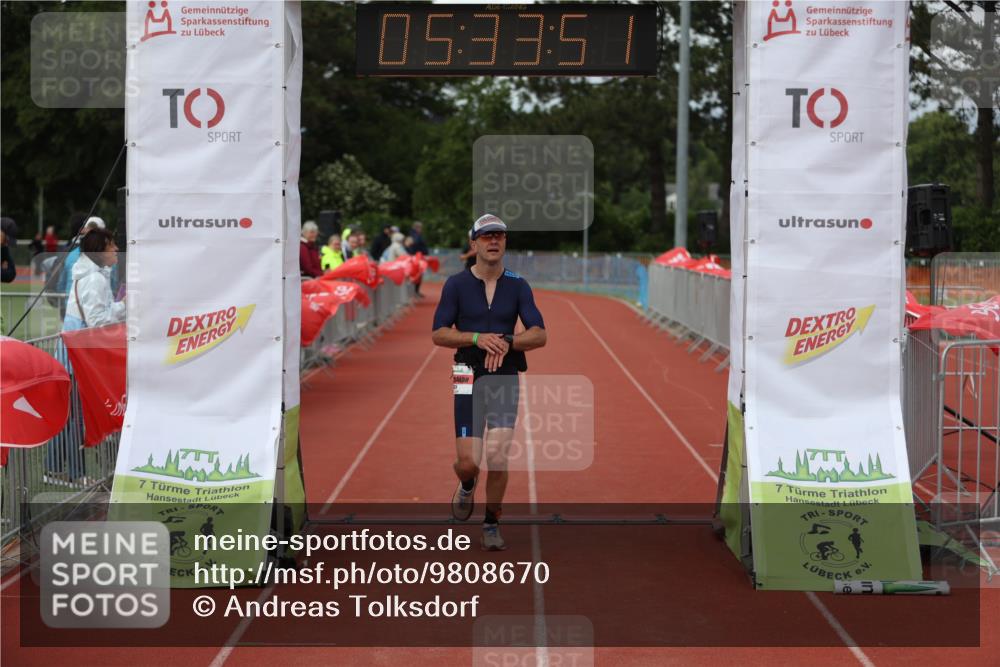 14.06.2026 - 7 Türme Triathlon Andreas Tolksdorf http://msf.ph/oto/9808670 14.06.2026 16:33:50 Ziel 735 meine-sportfotos.de