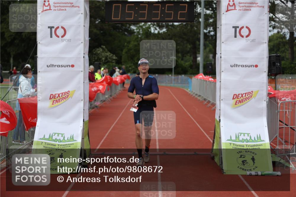 14.06.2026 - 7 Türme Triathlon Andreas Tolksdorf http://msf.ph/oto/9808672 14.06.2026 16:33:50 Ziel 735 meine-sportfotos.de