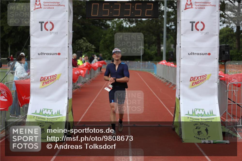 14.06.2026 - 7 Türme Triathlon Andreas Tolksdorf http://msf.ph/oto/9808673 14.06.2026 16:33:50 Ziel 735 meine-sportfotos.de