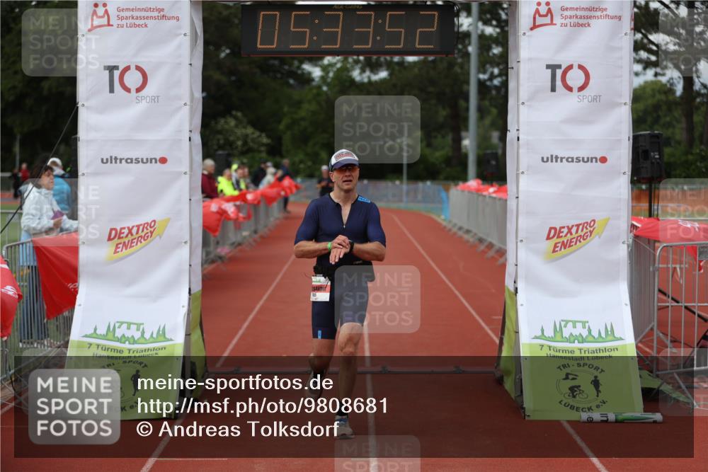 14.06.2026 - 7 Türme Triathlon Andreas Tolksdorf http://msf.ph/oto/9808681 14.06.2026 16:33:50 Ziel 735 meine-sportfotos.de