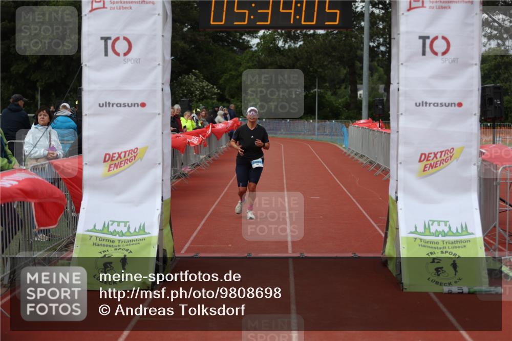 14.06.2026 - 7 Türme Triathlon Andreas Tolksdorf http://msf.ph/oto/9808698 14.06.2026 16:34:03 Ziel 949 meine-sportfotos.de