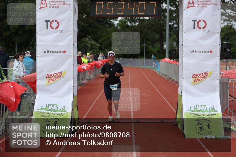 14.06.2026 - 7 Türme Triathlon Andreas Tolksdorf http://msf.ph/oto/9808708 14.06.2026 16:34:05 Ziel 949 meine-sportfotos.de