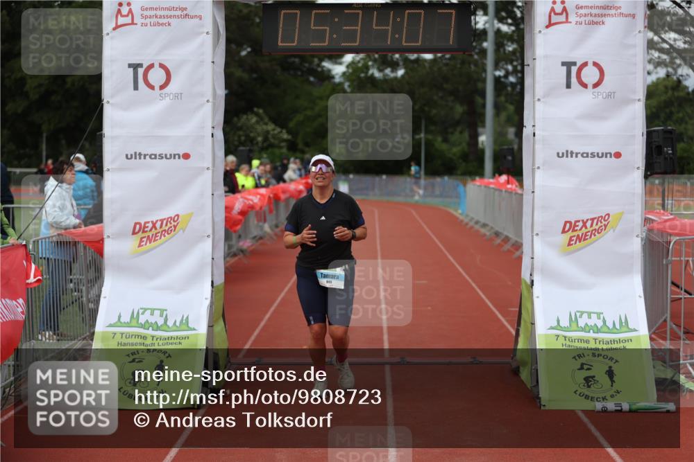 14.06.2026 - 7 Türme Triathlon Andreas Tolksdorf http://msf.ph/oto/9808723 14.06.2026 16:34:06 Ziel 949 meine-sportfotos.de