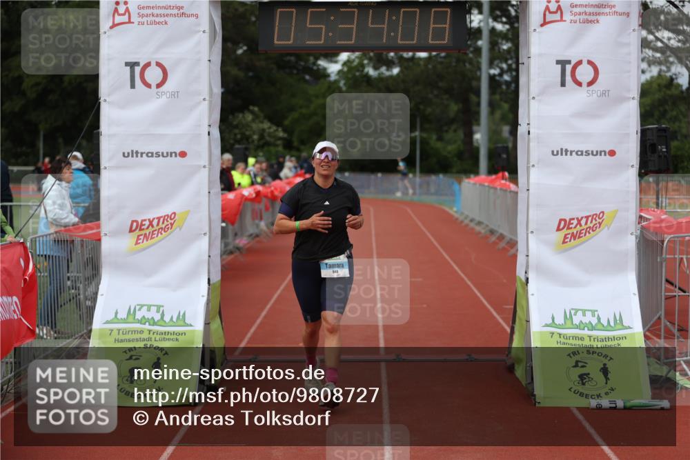 14.06.2026 - 7 Türme Triathlon Andreas Tolksdorf http://msf.ph/oto/9808727 14.06.2026 16:34:06 Ziel 949 meine-sportfotos.de