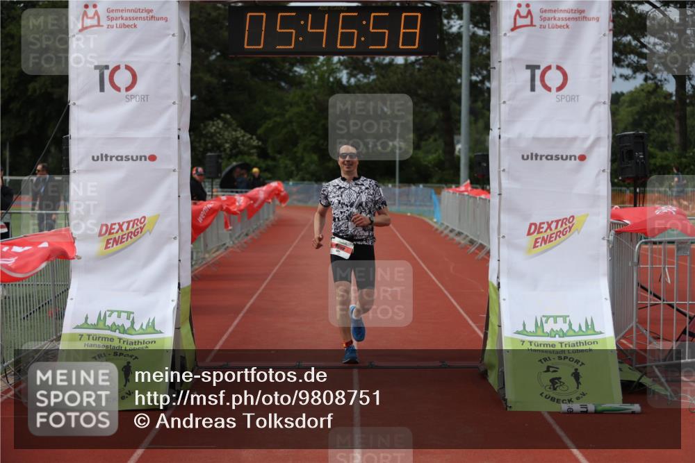 14.06.2026 - 7 Türme Triathlon Andreas Tolksdorf http://msf.ph/oto/9808751 14.06.2026 16:46:57 Ziel 681 meine-sportfotos.de