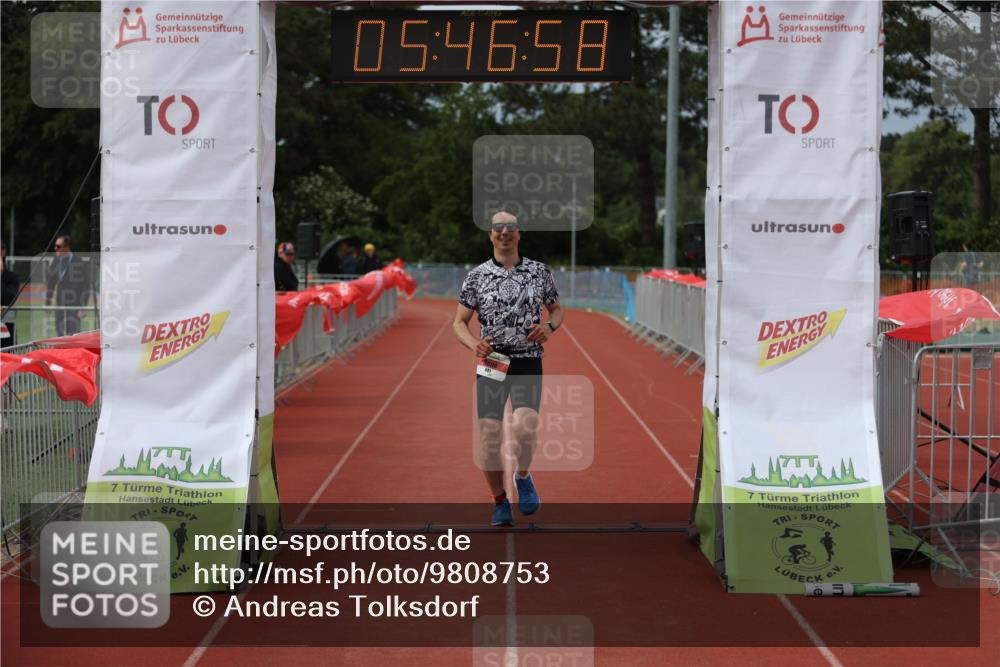 14.06.2026 - 7 Türme Triathlon Andreas Tolksdorf http://msf.ph/oto/9808753 14.06.2026 16:46:57 Ziel 681 meine-sportfotos.de