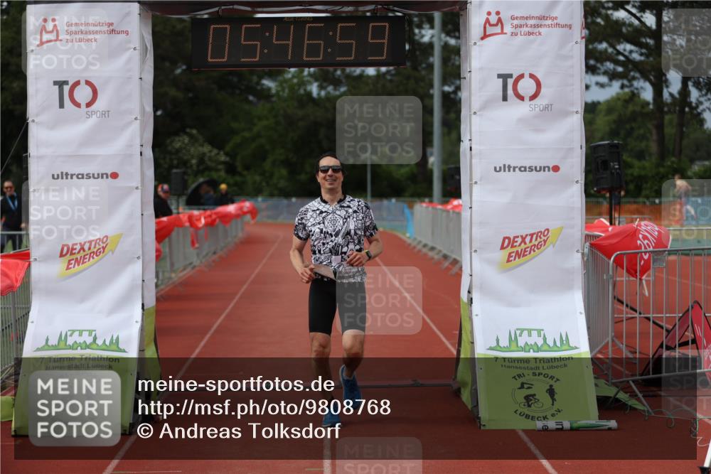 14.06.2026 - 7 Türme Triathlon Andreas Tolksdorf http://msf.ph/oto/9808768 14.06.2026 16:46:57 Ziel 681 meine-sportfotos.de