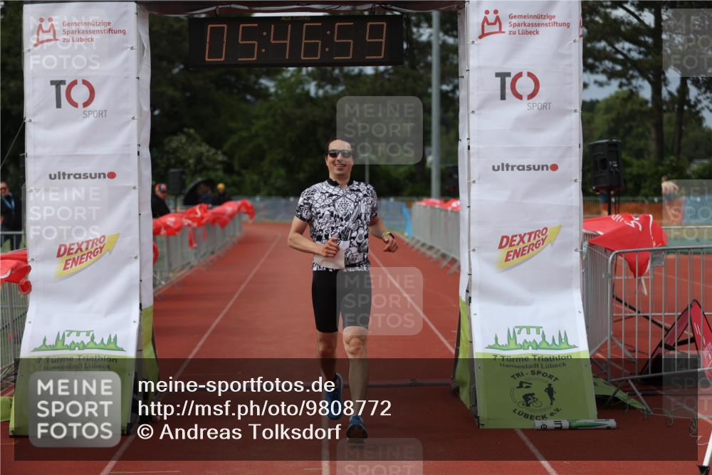 14.06.2026 - 7 Türme Triathlon Andreas Tolksdorf http://msf.ph/oto/9808772 14.06.2026 16:46:58 Ziel 681 meine-sportfotos.de