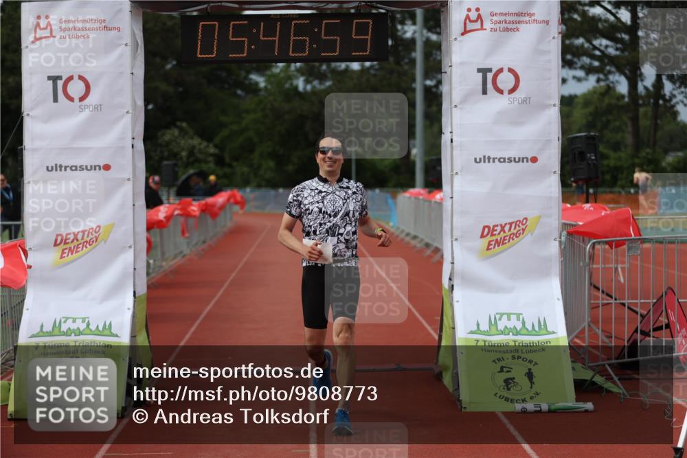 14.06.2026 - 7 Türme Triathlon Andreas Tolksdorf http://msf.ph/oto/9808773 14.06.2026 16:46:58 Ziel 681 meine-sportfotos.de