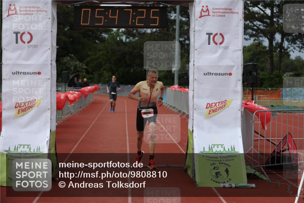 14.06.2026 - 7 Türme Triathlon Andreas Tolksdorf http://msf.ph/oto/9808810 14.06.2026 16:47:24 Ziel 610, 826 meine-sportfotos.de