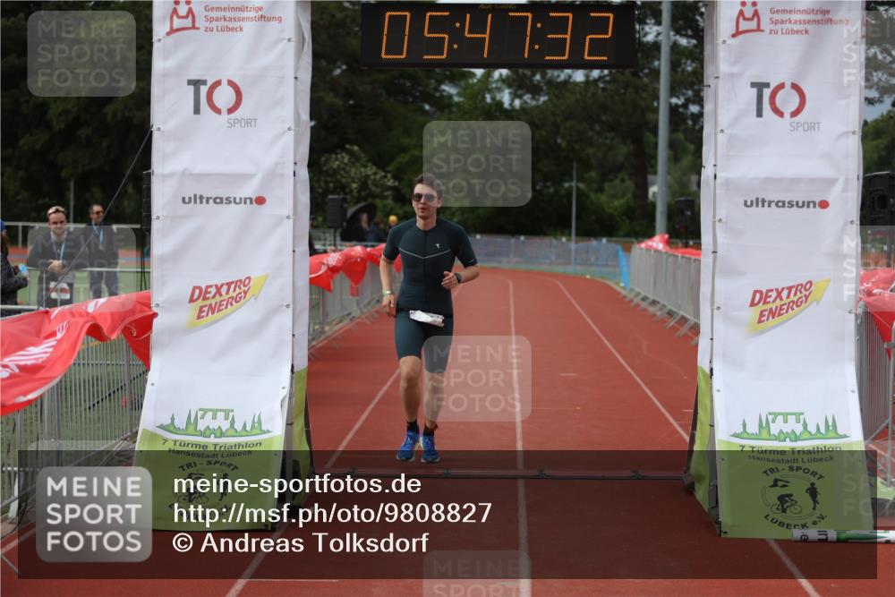14.06.2026 - 7 Türme Triathlon Andreas Tolksdorf http://msf.ph/oto/9808827 14.06.2026 16:47:31 Ziel 610, 826, 1256 meine-sportfotos.de