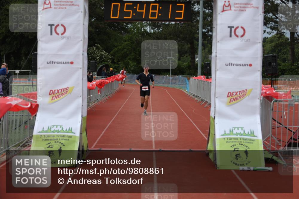 14.06.2026 - 7 Türme Triathlon Andreas Tolksdorf http://msf.ph/oto/9808861 14.06.2026 16:48:12 Ziel 642 meine-sportfotos.de