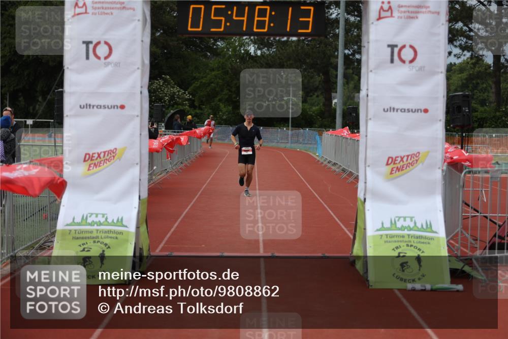 14.06.2026 - 7 Türme Triathlon Andreas Tolksdorf http://msf.ph/oto/9808862 14.06.2026 16:48:12 Ziel 642 meine-sportfotos.de
