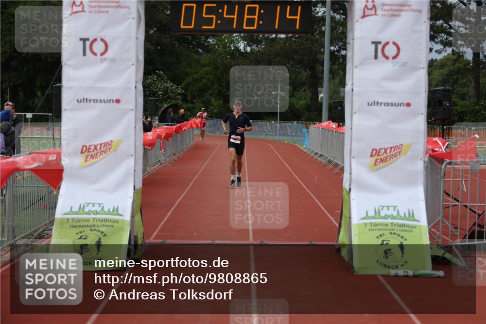 14.06.2026 - 7 Türme Triathlon Andreas Tolksdorf http://msf.ph/oto/9808865 14.06.2026 16:48:12 Ziel 642 meine-sportfotos.de