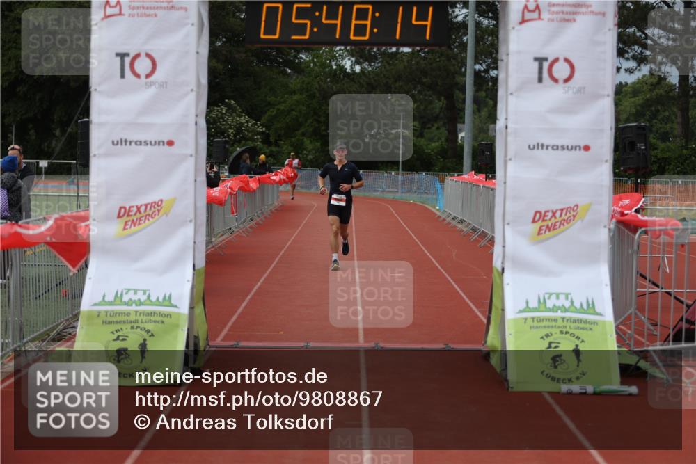 14.06.2026 - 7 Türme Triathlon Andreas Tolksdorf http://msf.ph/oto/9808867 14.06.2026 16:48:12 Ziel 642 meine-sportfotos.de