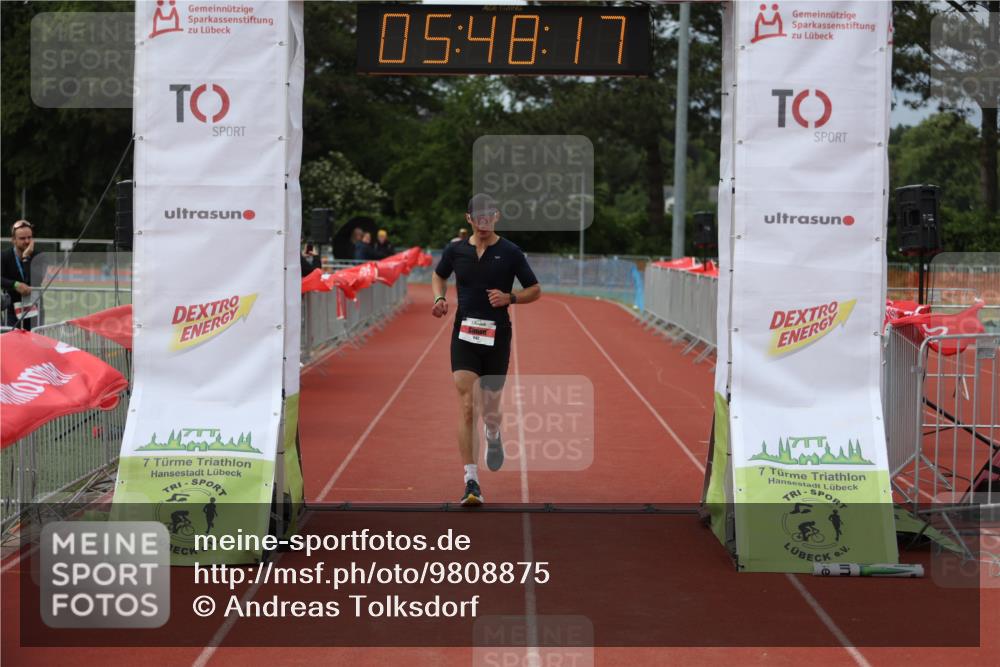 14.06.2026 - 7 Türme Triathlon Andreas Tolksdorf http://msf.ph/oto/9808875 14.06.2026 16:48:15 Ziel 642 meine-sportfotos.de