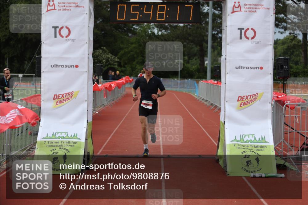 14.06.2026 - 7 Türme Triathlon Andreas Tolksdorf http://msf.ph/oto/9808876 14.06.2026 16:48:15 Ziel 642 meine-sportfotos.de