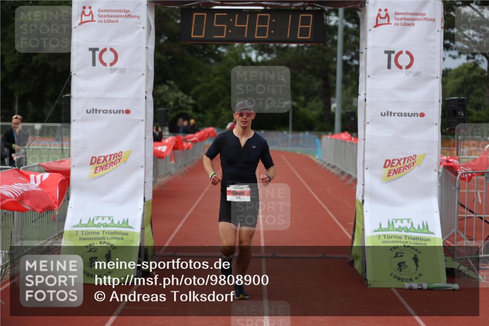14.06.2026 - 7 Türme Triathlon Andreas Tolksdorf http://msf.ph/oto/9808900 14.06.2026 16:48:17 Ziel 642 meine-sportfotos.de