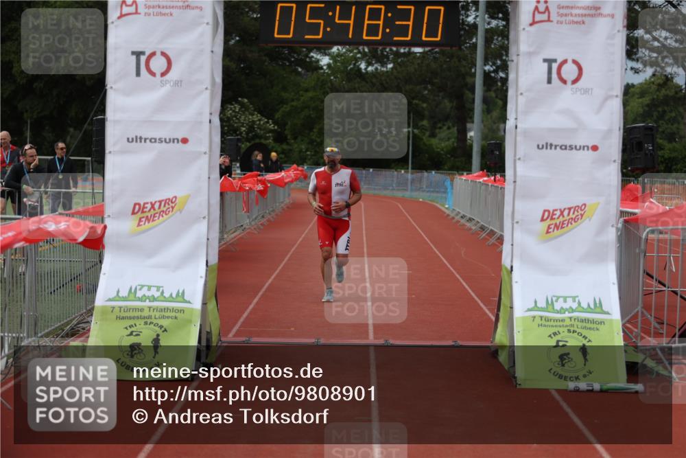 14.06.2026 - 7 Türme Triathlon Andreas Tolksdorf http://msf.ph/oto/9808901 14.06.2026 16:48:29 Ziel 631 meine-sportfotos.de