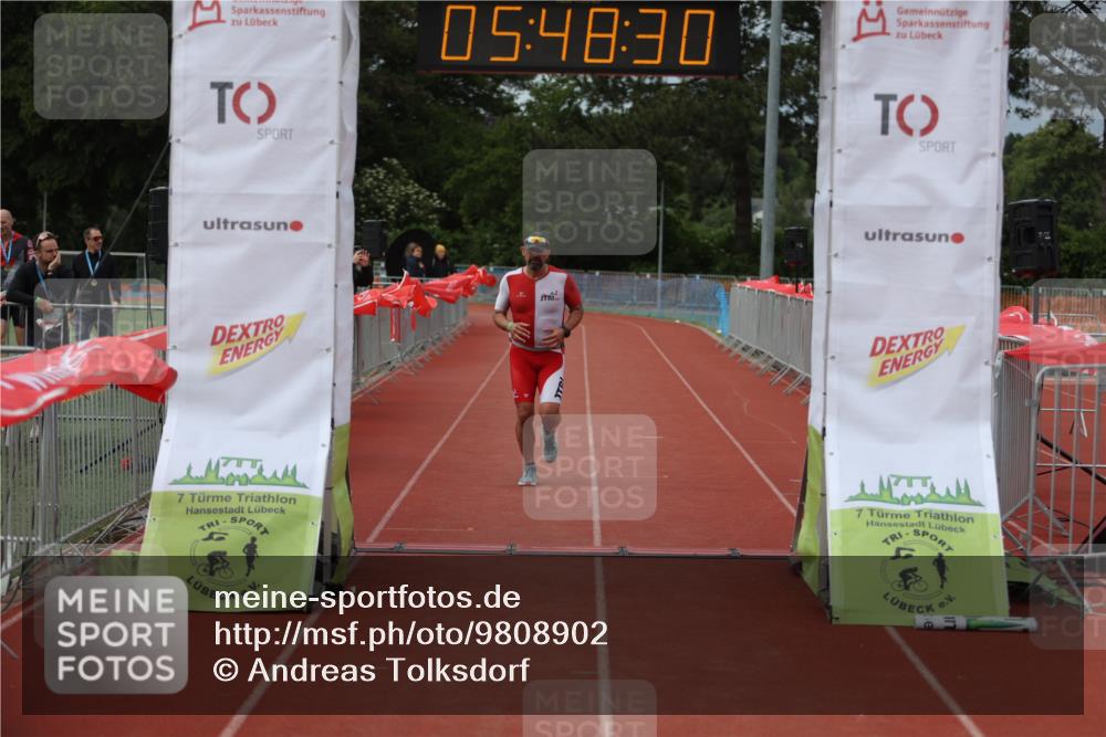 14.06.2026 - 7 Türme Triathlon Andreas Tolksdorf http://msf.ph/oto/9808902 14.06.2026 16:48:29 Ziel 631 meine-sportfotos.de