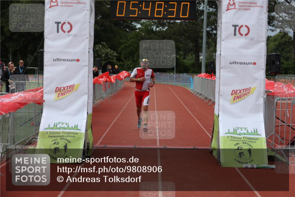 14.06.2026 - 7 Türme Triathlon Andreas Tolksdorf http://msf.ph/oto/9808906 14.06.2026 16:48:29 Ziel 631 meine-sportfotos.de