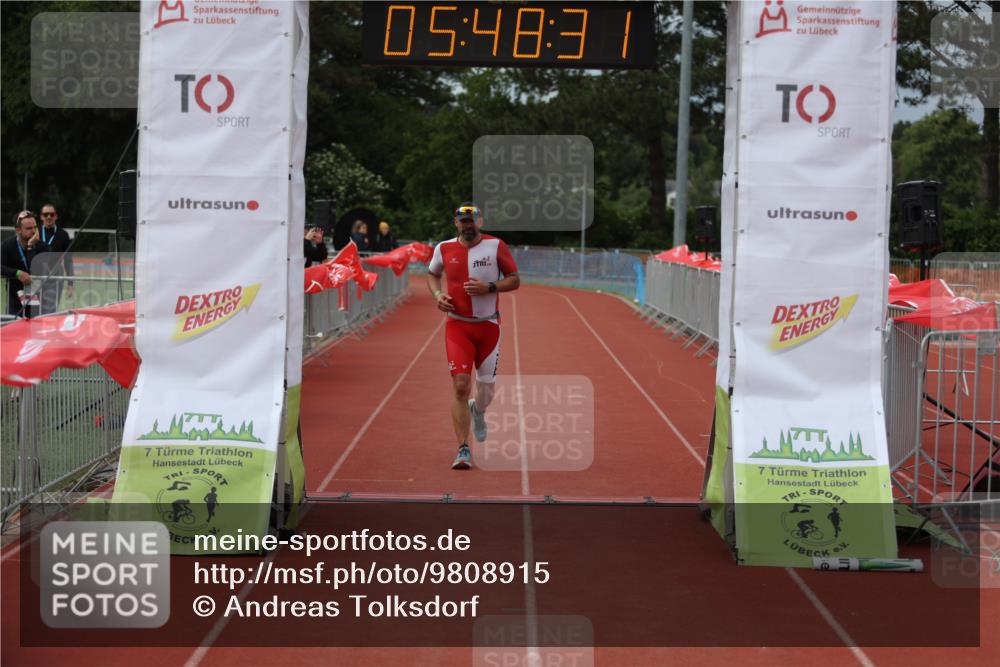 14.06.2026 - 7 Türme Triathlon Andreas Tolksdorf http://msf.ph/oto/9808915 14.06.2026 16:48:29 Ziel 631 meine-sportfotos.de