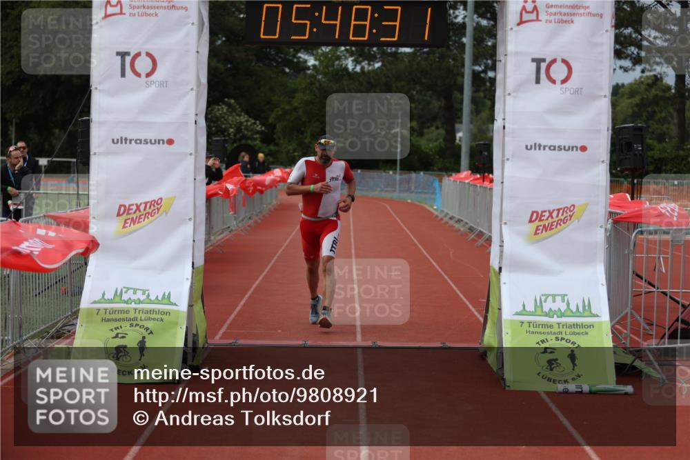 14.06.2026 - 7 Türme Triathlon Andreas Tolksdorf http://msf.ph/oto/9808921 14.06.2026 16:48:30 Ziel 631 meine-sportfotos.de