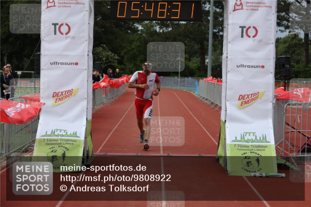 14.06.2026 - 7 Türme Triathlon Andreas Tolksdorf http://msf.ph/oto/9808922 14.06.2026 16:48:30 Ziel 631 meine-sportfotos.de