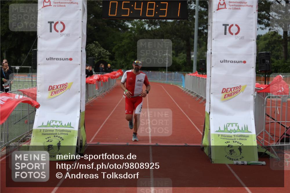 14.06.2026 - 7 Türme Triathlon Andreas Tolksdorf http://msf.ph/oto/9808925 14.06.2026 16:48:30 Ziel 631 meine-sportfotos.de