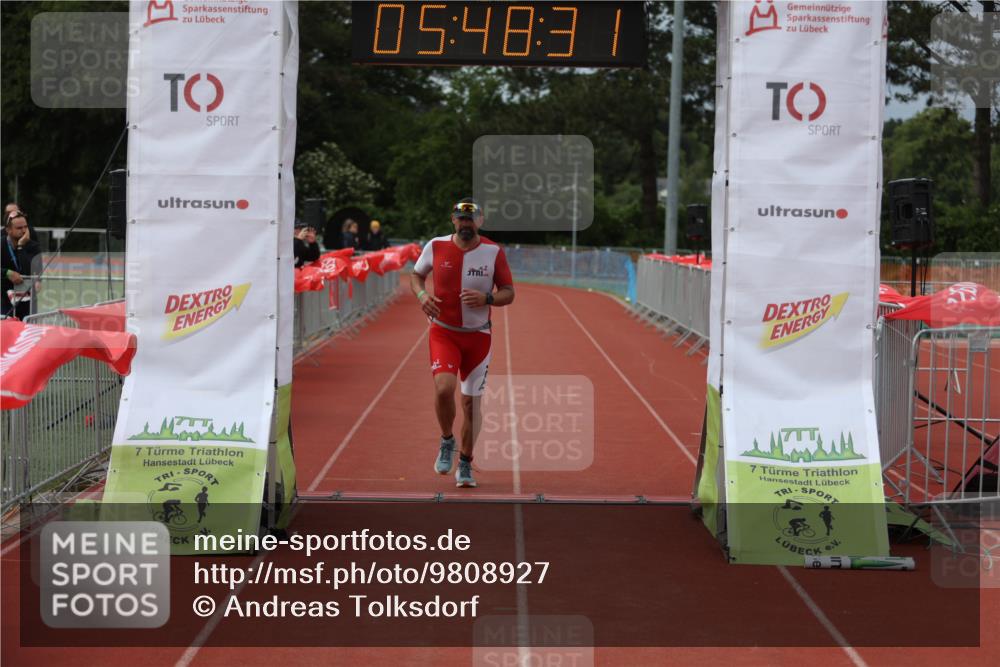 14.06.2026 - 7 Türme Triathlon Andreas Tolksdorf http://msf.ph/oto/9808927 14.06.2026 16:48:30 Ziel 631 meine-sportfotos.de
