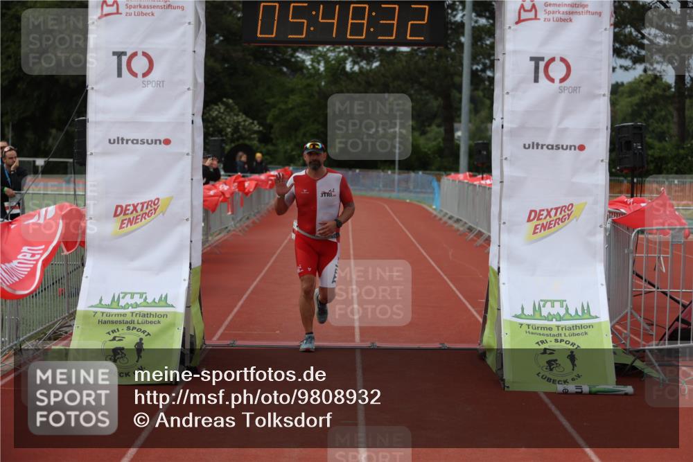 14.06.2026 - 7 Türme Triathlon Andreas Tolksdorf http://msf.ph/oto/9808932 14.06.2026 16:48:30 Ziel 631 meine-sportfotos.de