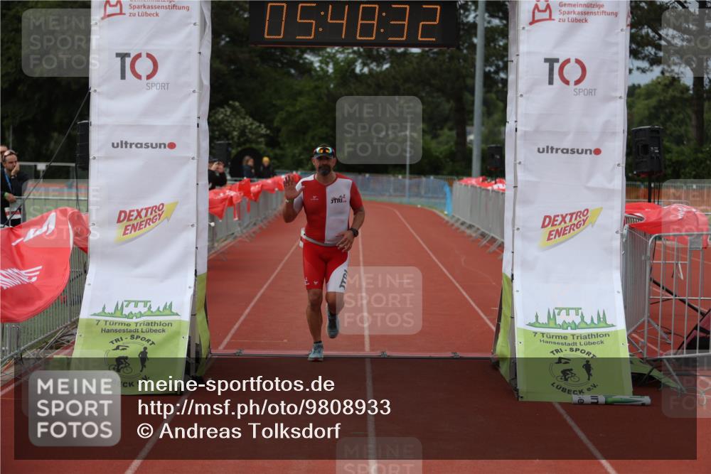 14.06.2026 - 7 Türme Triathlon Andreas Tolksdorf http://msf.ph/oto/9808933 14.06.2026 16:48:30 Ziel 631 meine-sportfotos.de