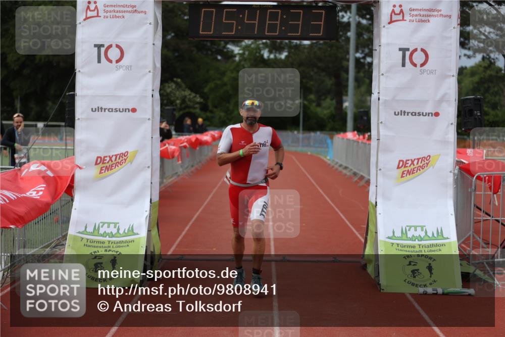 14.06.2026 - 7 Türme Triathlon Andreas Tolksdorf http://msf.ph/oto/9808941 14.06.2026 16:48:31 Ziel 631 meine-sportfotos.de