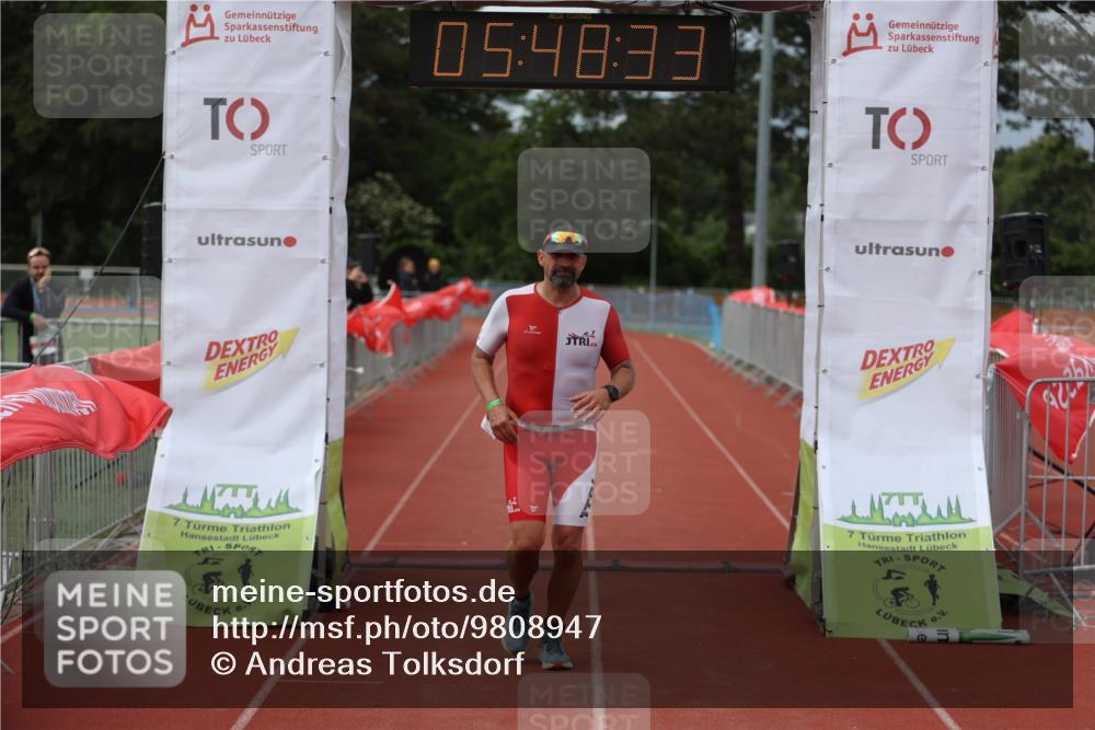 14.06.2026 - 7 Türme Triathlon Andreas Tolksdorf http://msf.ph/oto/9808947 14.06.2026 16:48:31 Ziel 631 meine-sportfotos.de