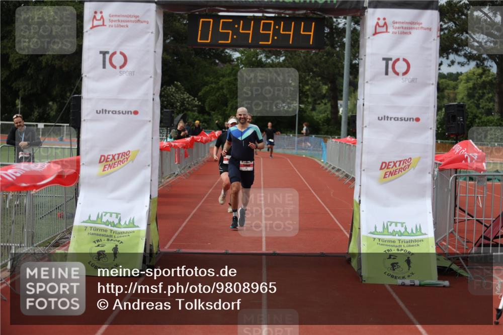 14.06.2026 - 7 Türme Triathlon Andreas Tolksdorf http://msf.ph/oto/9808965 14.06.2026 16:49:43 Ziel 767, 829, 861 meine-sportfotos.de