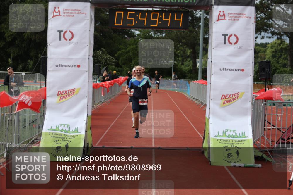 14.06.2026 - 7 Türme Triathlon Andreas Tolksdorf http://msf.ph/oto/9808969 14.06.2026 16:49:43 Ziel 767, 829, 861 meine-sportfotos.de