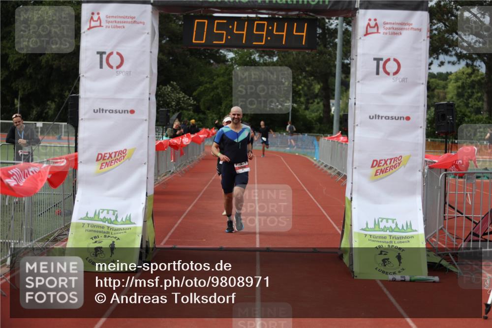 14.06.2026 - 7 Türme Triathlon Andreas Tolksdorf http://msf.ph/oto/9808971 14.06.2026 16:49:43 Ziel 767, 829, 861 meine-sportfotos.de