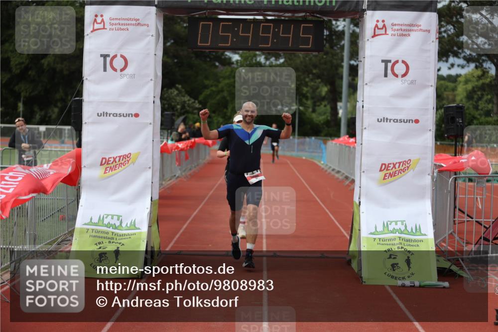 14.06.2026 - 7 Türme Triathlon Andreas Tolksdorf http://msf.ph/oto/9808983 14.06.2026 16:49:44 Ziel 767, 829, 861 meine-sportfotos.de