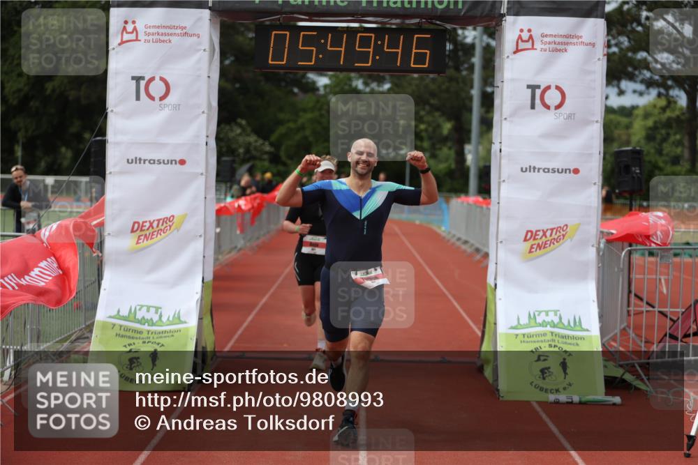 14.06.2026 - 7 Türme Triathlon Andreas Tolksdorf http://msf.ph/oto/9808993 14.06.2026 16:49:45 Ziel 767, 829, 861, 891 meine-sportfotos.de