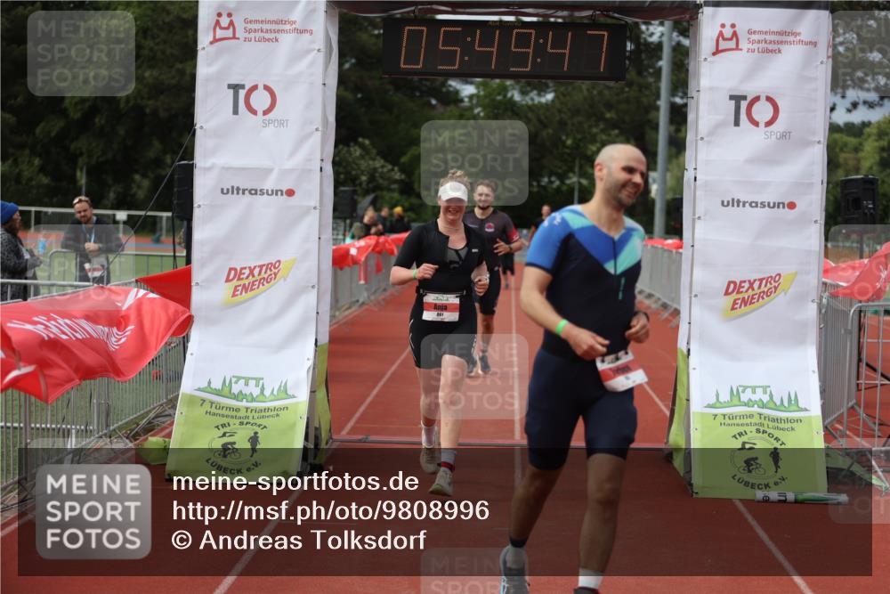 14.06.2026 - 7 Türme Triathlon Andreas Tolksdorf http://msf.ph/oto/9808996 14.06.2026 16:49:45 Ziel 767, 829, 861, 891 meine-sportfotos.de