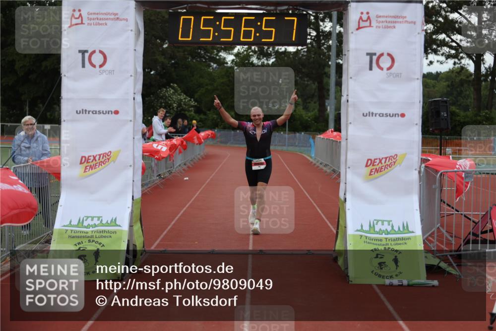 14.06.2026 - 7 Türme Triathlon Andreas Tolksdorf http://msf.ph/oto/9809049 14.06.2026 16:56:56 Ziel 742 meine-sportfotos.de
